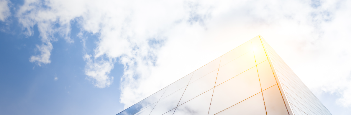 [Divider] [Carmignac Note] Blue sky and building